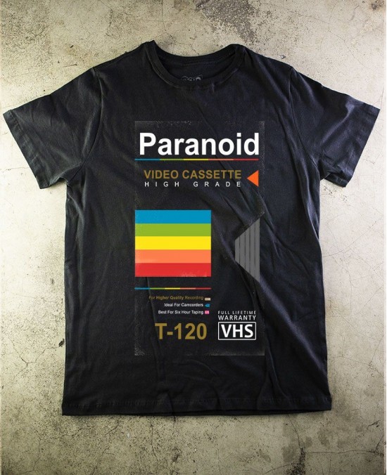 Camiseta Personalizável VHS - Paranoid Music Store